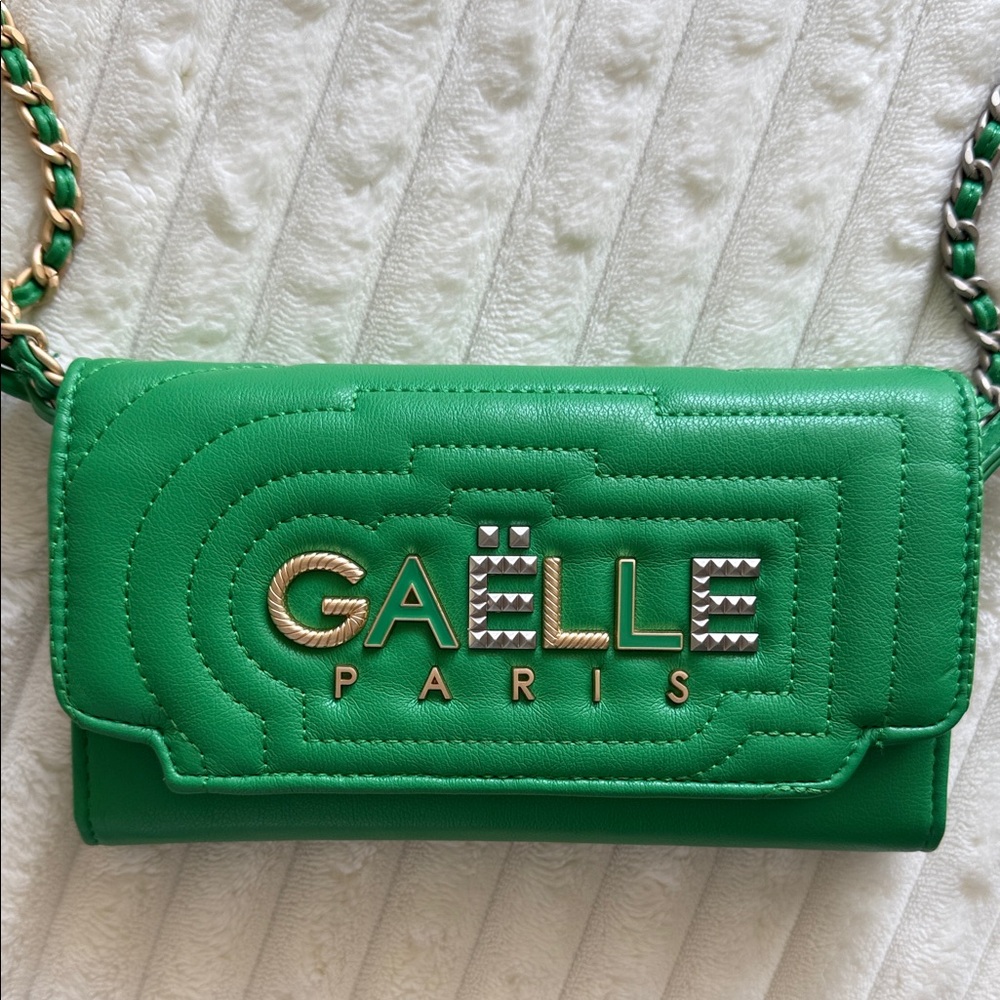 Gaelle Paris Green Quilted Women's Bag